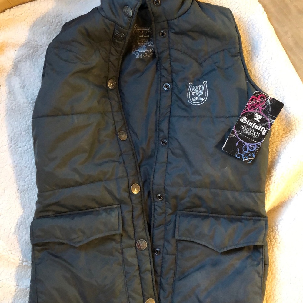 20x Cowgirl vest